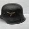 LW Casque Mdle 1942 un insigne et jugulaire cuir noir 