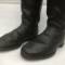 WH Paire de bottes  Troupe cloutées cuir noir 