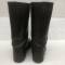 WH Paire de bottes  Troupe cloutées cuir noir 