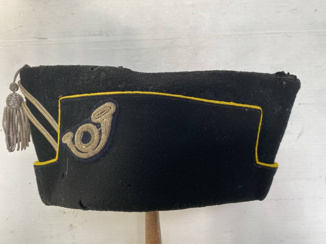 Calot Officier Chasseur a pied drap noir - Ventes d'antiquités