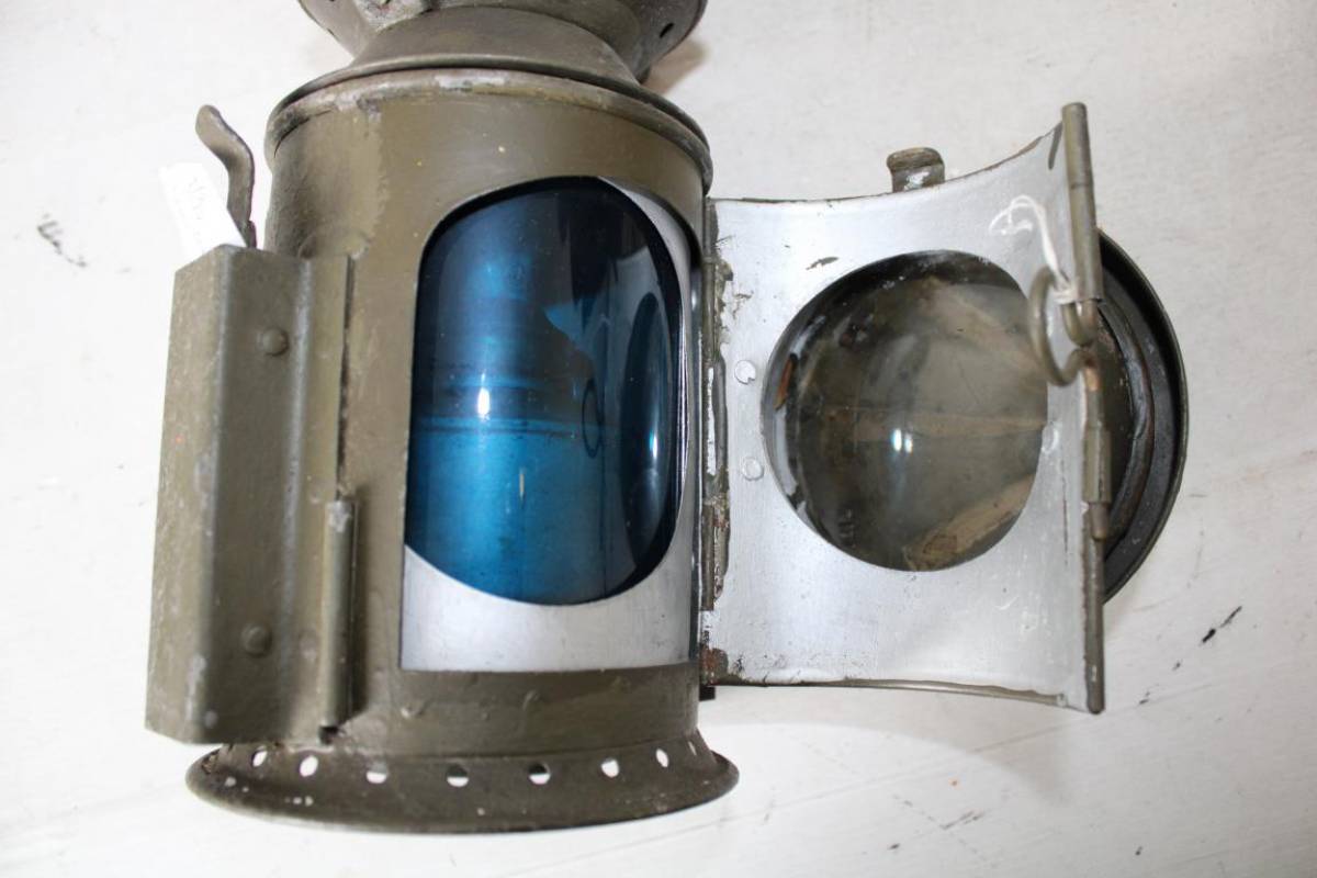 Lampe de Signalisation Wakefields 1944 - Ventes d'antiquités militaires
